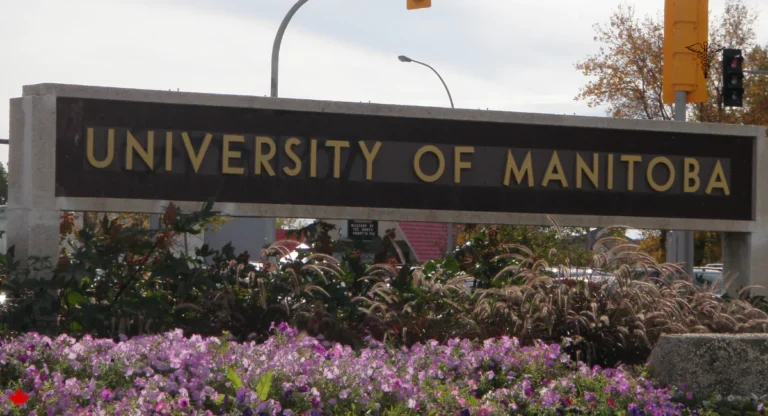 University of Manitoba Undergraduate Bursary in Canada 2025